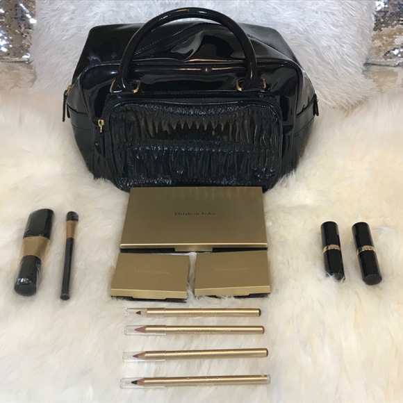 New Elizabeth Arden Cosmetic Travel Bag With Make Up & Brushes In Packaging - Picture 12 of 16